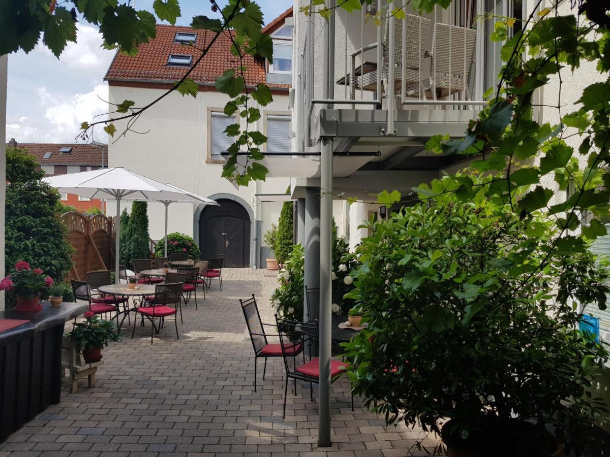 Hotel-Restaurant Pfaelzer Hof Edenkoben Eksteriør billede