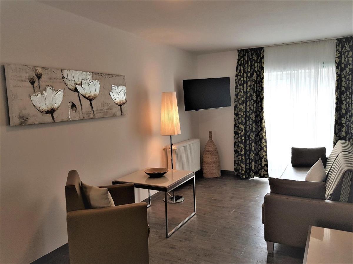 Hotel-Restaurant Pfaelzer Hof Edenkoben Eksteriør billede