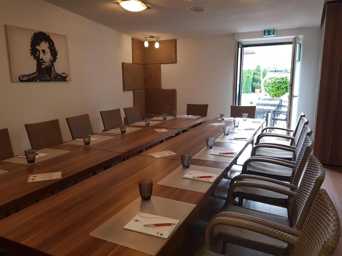 Hotel-Restaurant Pfaelzer Hof Edenkoben Eksteriør billede