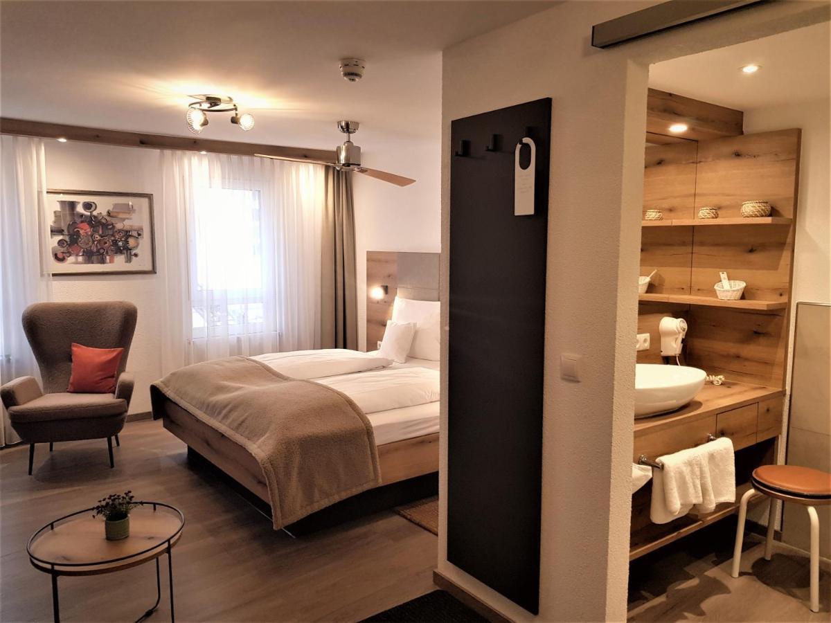Hotel-Restaurant Pfaelzer Hof Edenkoben Eksteriør billede
