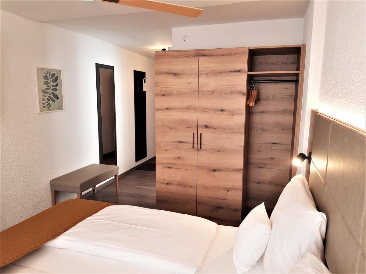 Hotel-Restaurant Pfaelzer Hof Edenkoben Eksteriør billede