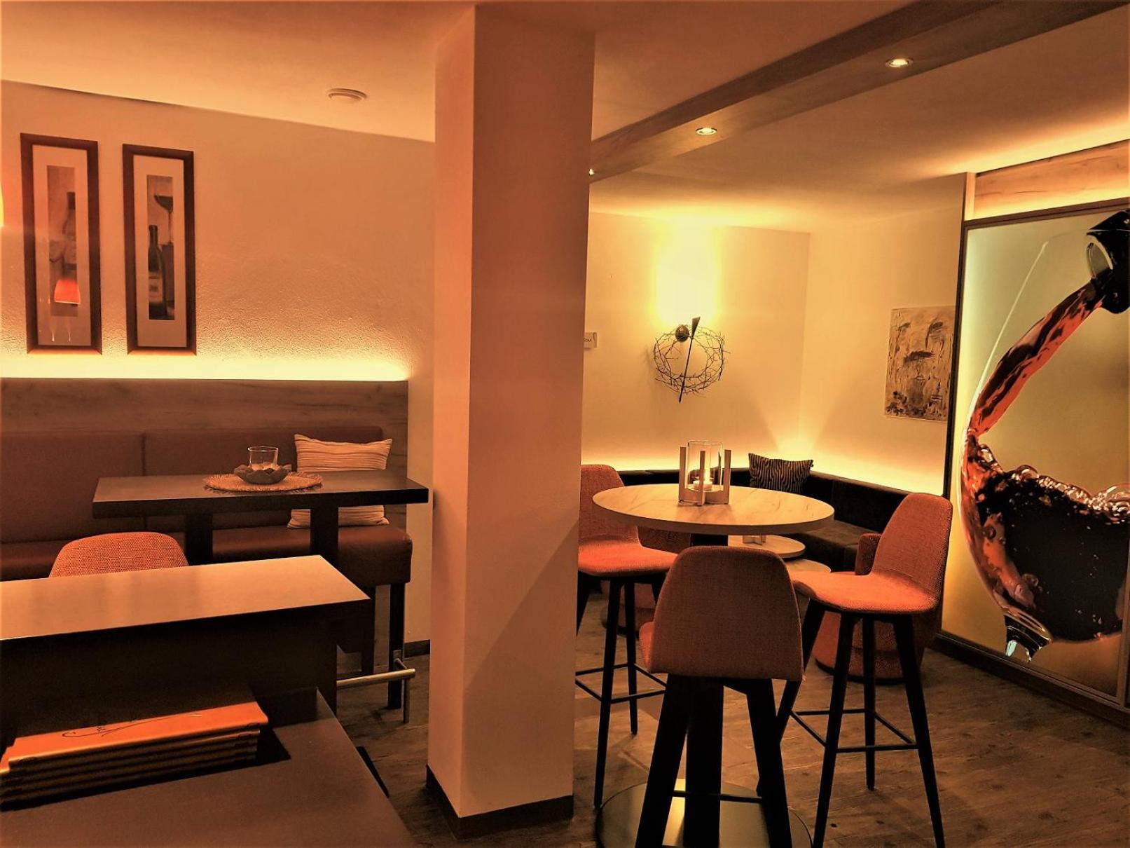 Hotel-Restaurant Pfaelzer Hof Edenkoben Eksteriør billede